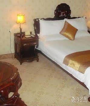 Huaqiao Hotel Linhai ภายนอก รูปภาพ