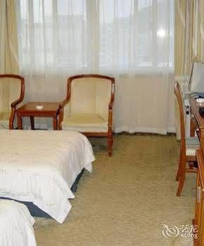 Huaqiao Hotel Linhai ภายนอก รูปภาพ