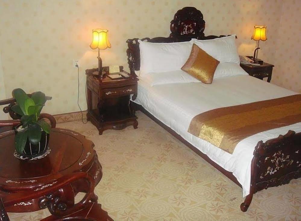 Huaqiao Hotel Linhai ภายนอก รูปภาพ